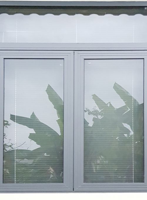 Cửa sổ 2 cánh mở quay