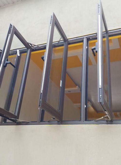 Cửa sổ 4 cánh mở quay