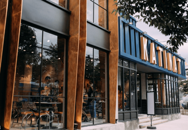 Các loại cửa nhôm xingfa thường dùng lắp đặt quán cafe