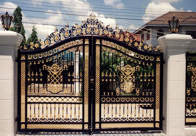 Sử dụng bao lâu thì nên sơn lại cửa sắt ?