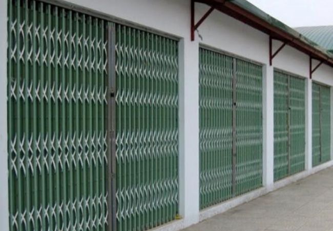 Cách xử lý sự cố khi cửa kéo bị kẹt