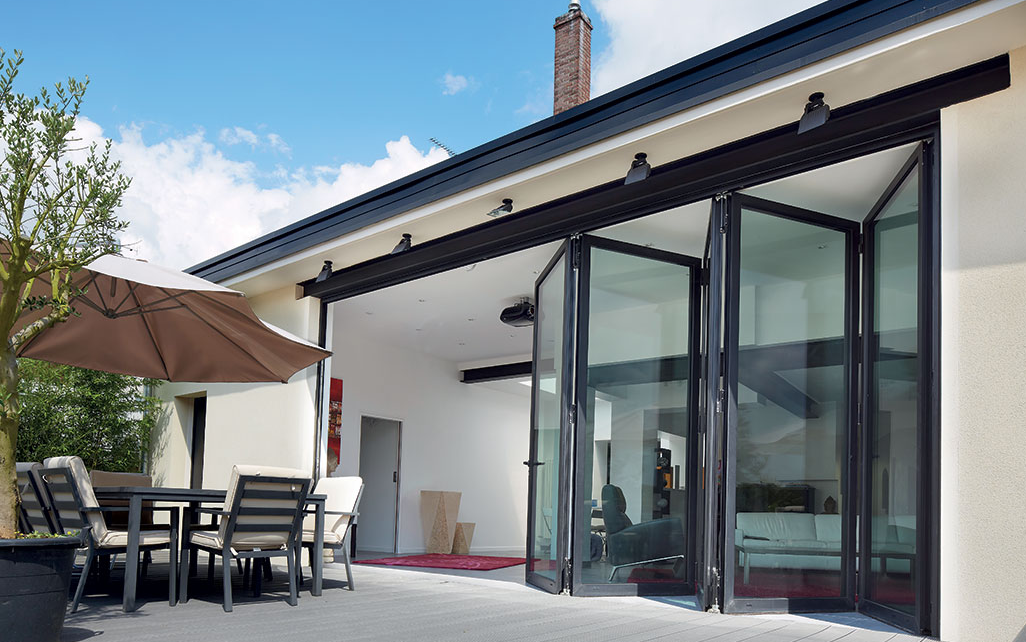 CỬA ĐI MỞ XẾP TRƯỢT GẤP